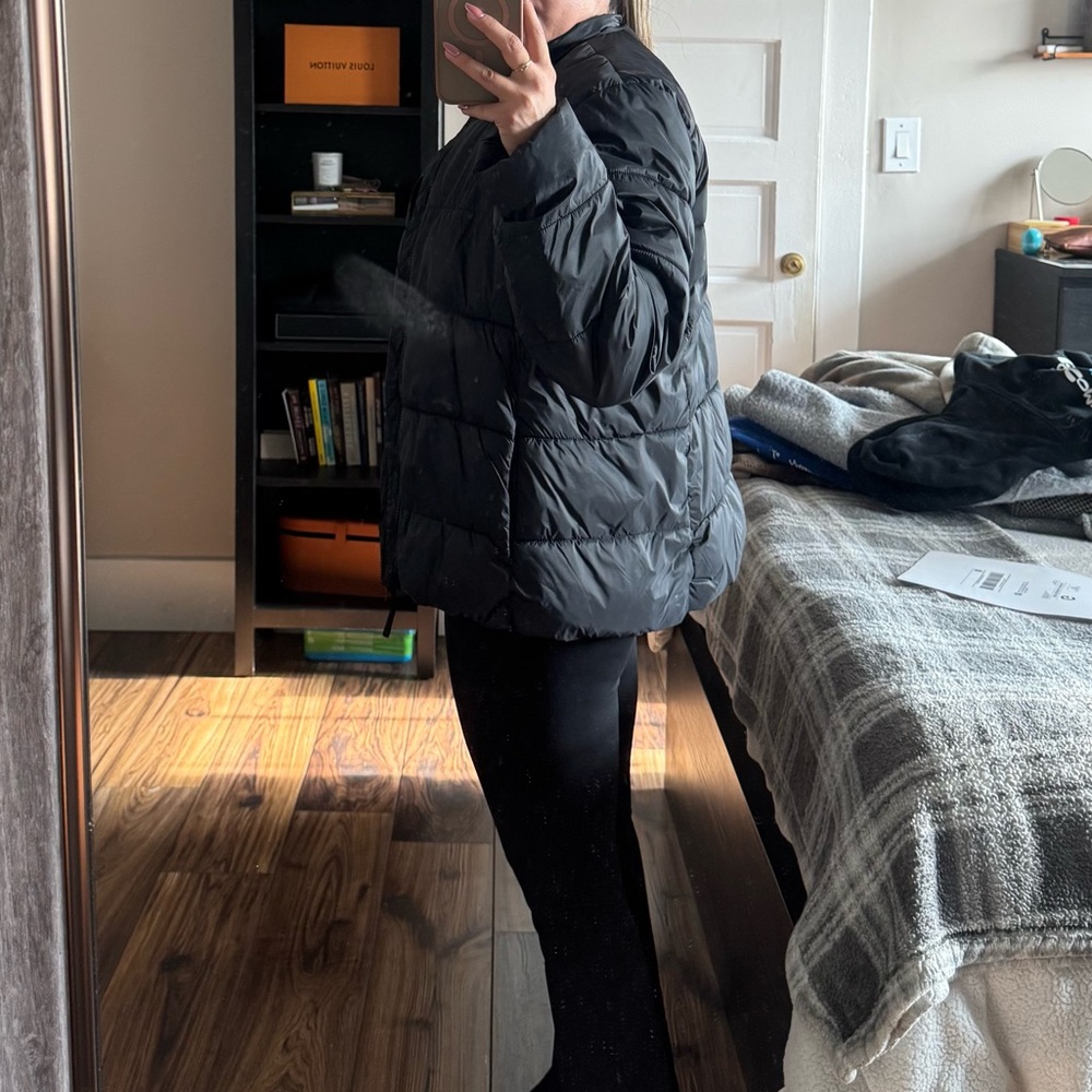 GAP BLACK WINDBREAKER - Picture 2 of 7